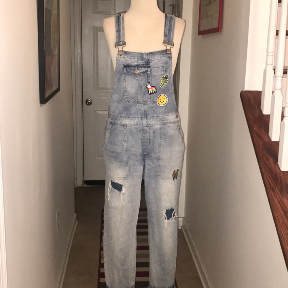 Forever 21 Destroyed Emoji Overalls Size 28 😘😘😘